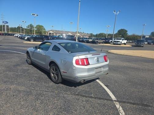 2011 Ford Mustang V6 Premium