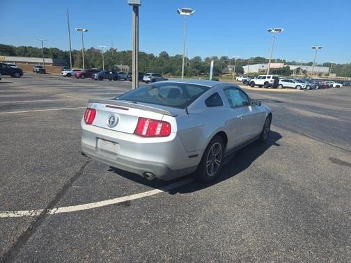 2011 Ford Mustang V6 Premium