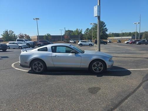 2011 Ford Mustang V6 Premium