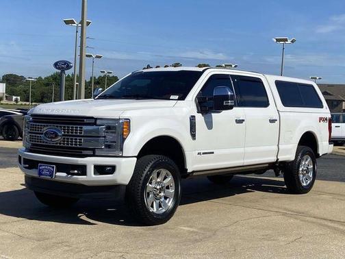 White Platinum Clearcoat Metallic 2019 Ford F-250 Platinum