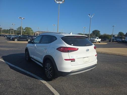 2021 Hyundai TUCSON SEL