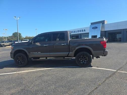 2018 Nissan Titan Platinum Reserve