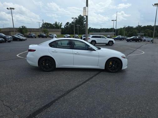 2020 Alfa Romeo Giulia Base