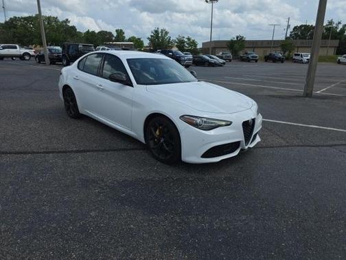 2020 Alfa Romeo Giulia Base