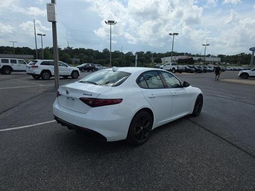 2020 Alfa Romeo Giulia Base