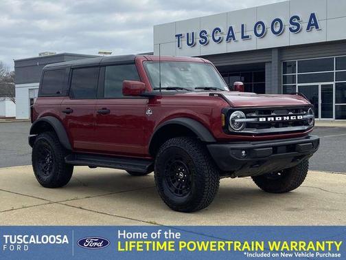 2026 Ford Bronco Outer Banks