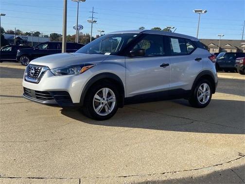 2020 Nissan Kicks S