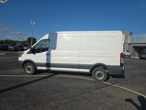 2015 Ford Transit-250 148 WB Medium Roof Cargo