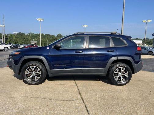 True Blue 2016 Jeep Cherokee Trailhawk