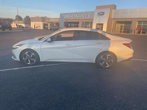 2021 Hyundai ELANTRA Limited