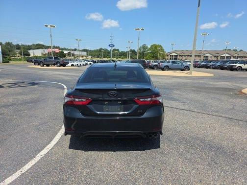 Midnight Black Metallic 2022 Toyota Camry SE