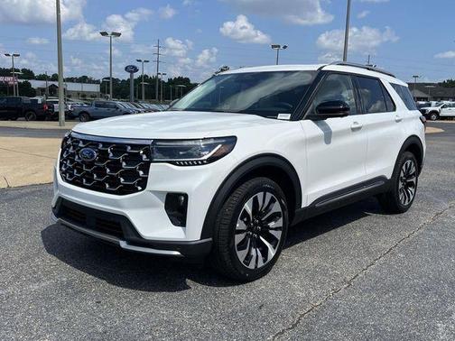 White Metallic 2026 Ford Explorer Platinum