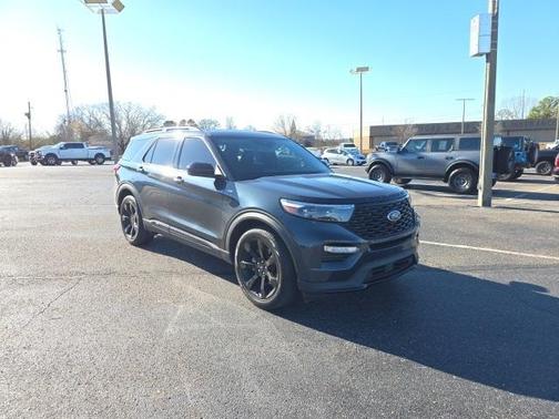 2023 Ford Explorer ST-Line