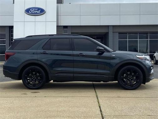 2023 Ford Explorer ST-Line