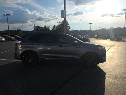 2022 Ford Edge ST Line
