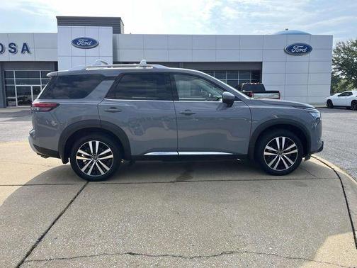 Boulder Gray Metallic 2025 Nissan Pathfinder Platinum
