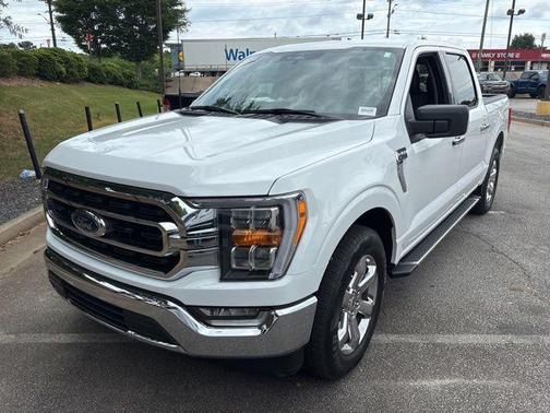 Oxford White 2023 Ford F-150 XLT