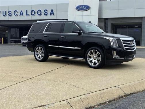 2017 Cadillac Escalade Luxury