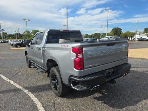 Sterling Gray Metallic 2023 Chevrolet Silverado 1500 Custom Trail Boss