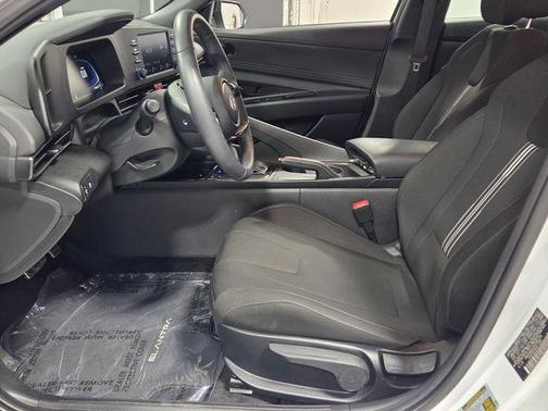 White 2025 Hyundai ELANTRA SEL Sport
