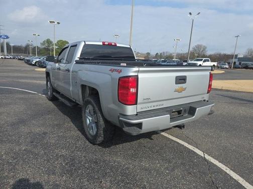 2019 Chevrolet Silverado 1500 LD Custom