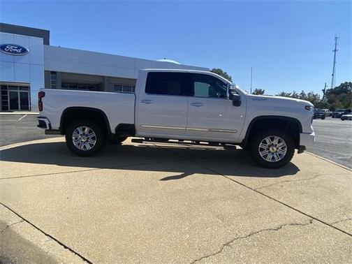 2024 Chevrolet Silverado 2500 High Country