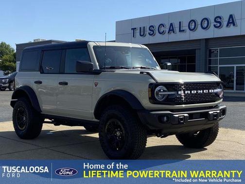 Desert Sand 2026 Ford Bronco Badlands