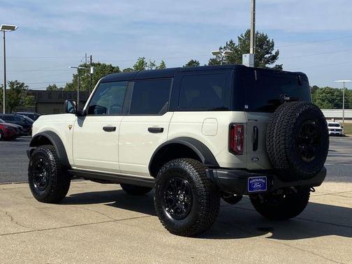 Desert Sand 2026 Ford Bronco Badlands