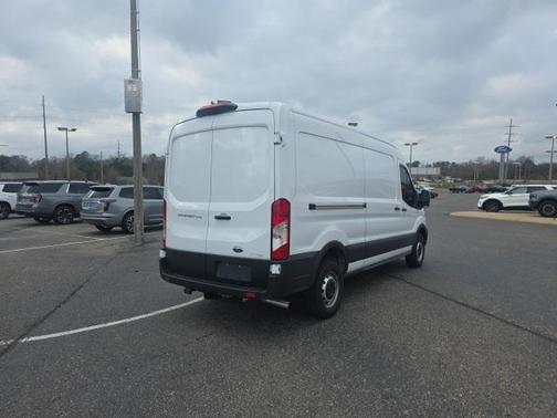 2025 Ford Transit-250 148 WB Medium Roof Cargo