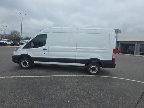 2025 Ford Transit-250 148 WB Medium Roof Cargo