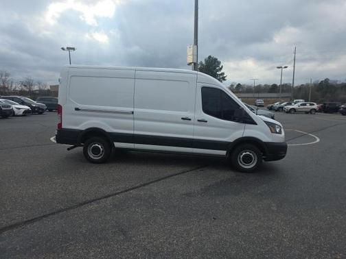 2025 Ford Transit-250 148 WB Medium Roof Cargo