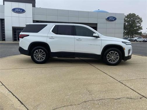 2022 Chevrolet Traverse LT Cloth