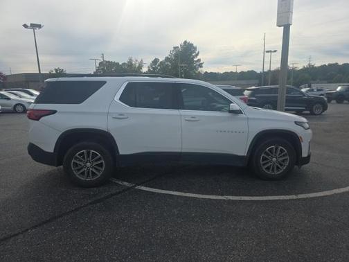 2022 Chevrolet Traverse LT Cloth