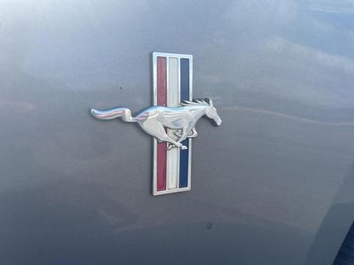 2011 Ford Mustang V6 Premium