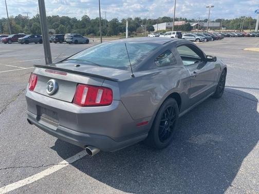 2011 Ford Mustang V6 Premium