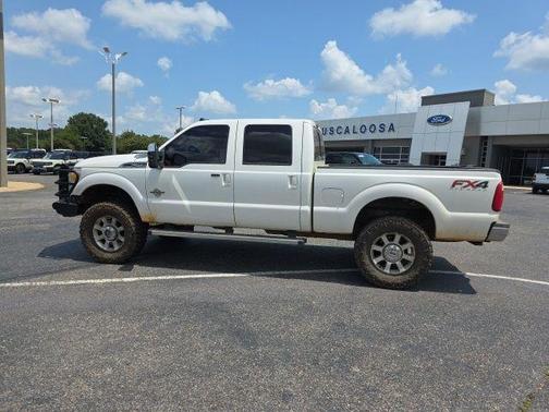 White Platinum Clearcoat Metallic 2013 Ford F-250 Lariat