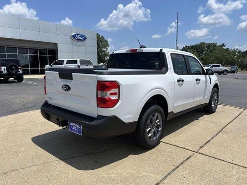 Oxford White 2026 Ford Maverick XLT