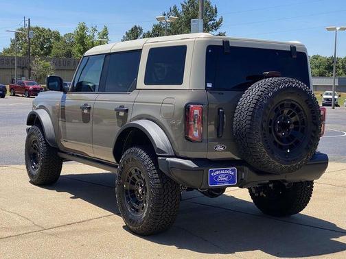 Gray 2026 Ford Bronco Badlands