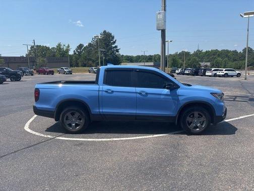 SELECT 2024 Honda Ridgeline TrailSport