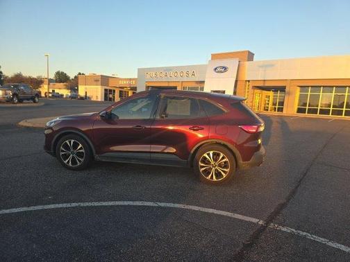 Bronze 2021 Ford Escape SE