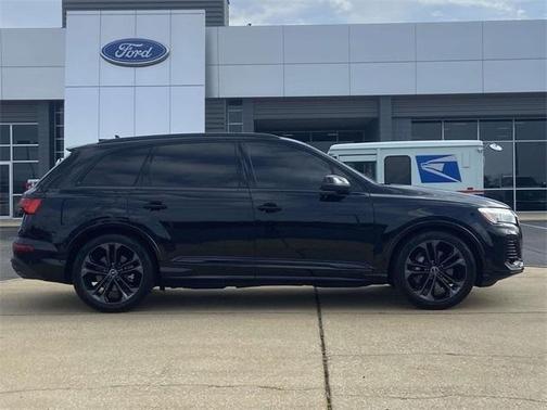 2025 Audi Q7 55 Premium Plus