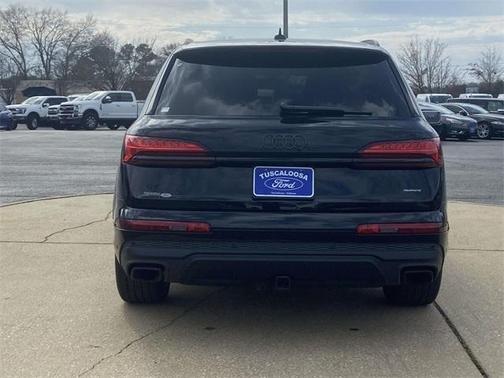 2025 Audi Q7 55 Premium Plus