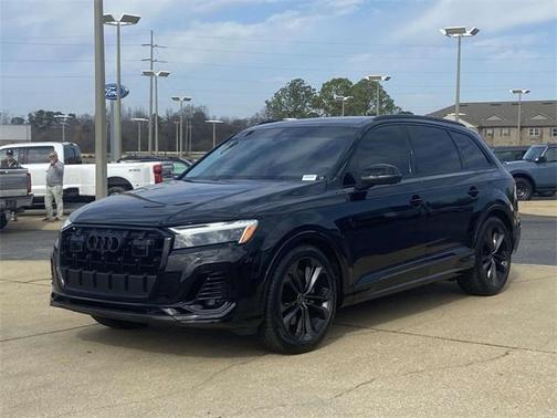 2025 Audi Q7 55 Premium Plus