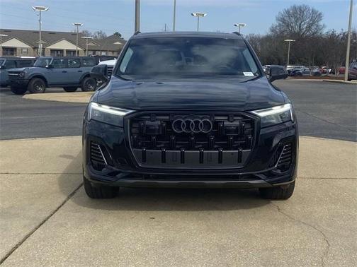 2025 Audi Q7 55 Premium Plus