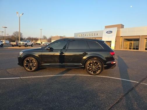 2025 Audi Q7 55 Premium Plus