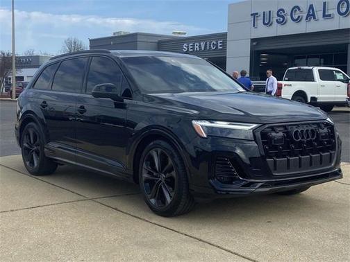 2025 Audi Q7 55 Premium Plus