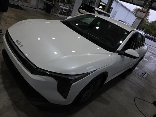 2025 Kia K4 LX