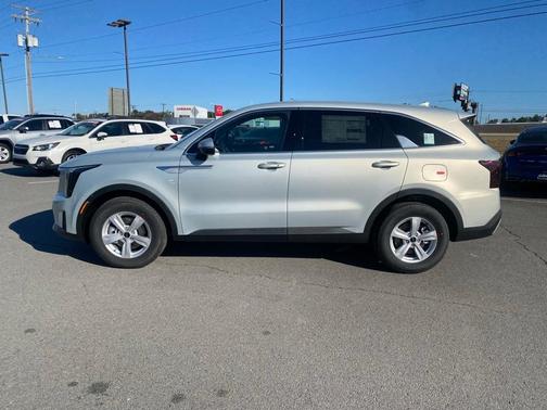 2026 Kia Sorento LX
