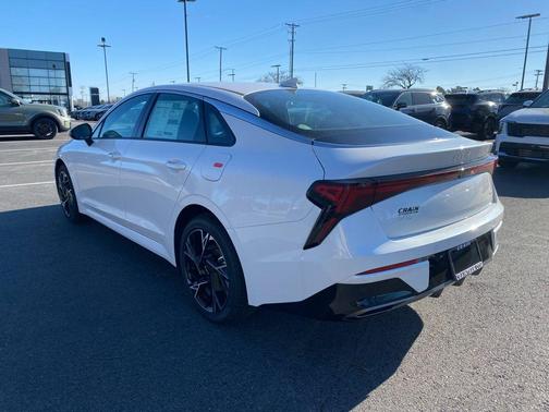 Snow White Pearl 2026 Kia K5 GT-Line