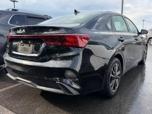 Aurora Black 2023 Kia Forte LXS